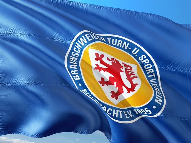 充满着智勇 充满着智勇